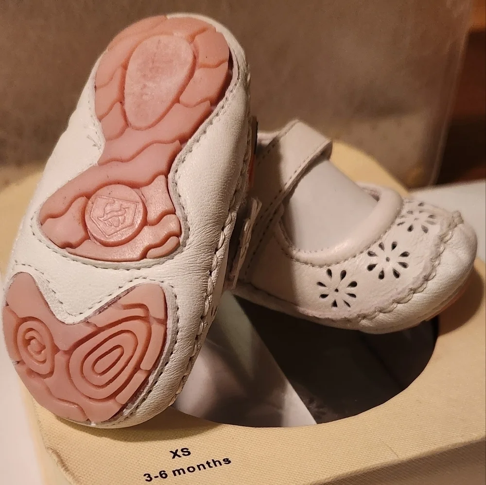 Nib vintage 3-6 month Riley Roos white leather Mary Jane style shoes‎